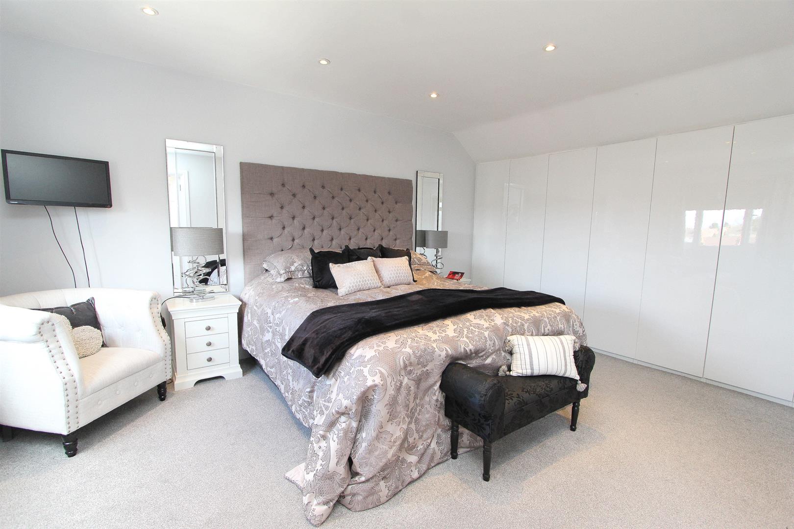 Sandy Lane South, Wallington